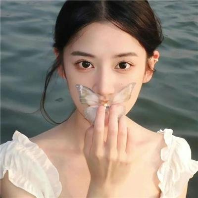 伊芙与火马